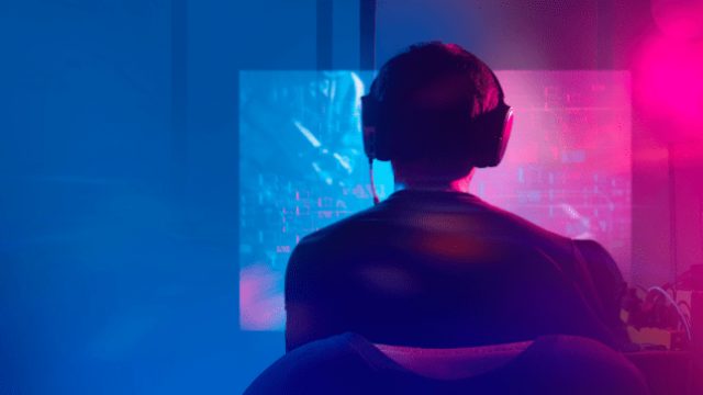 Essential Guide to Downloading Online Fantasy Games