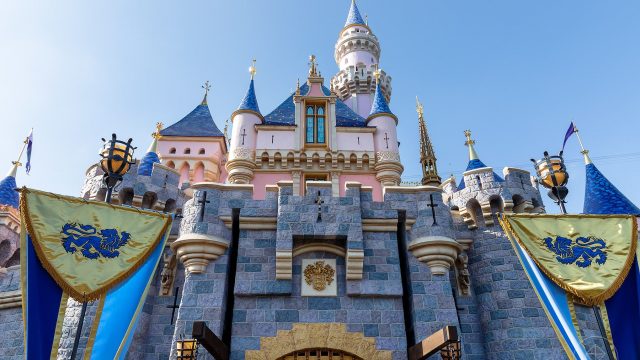 Your Ultimate Guide to Downloading the Next Big Theme Park Simulation Game