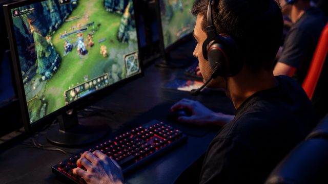 Your Ultimate Guide to Downloading Esports Games and Multiplayer Experiences | rooney wayne, kbh gam