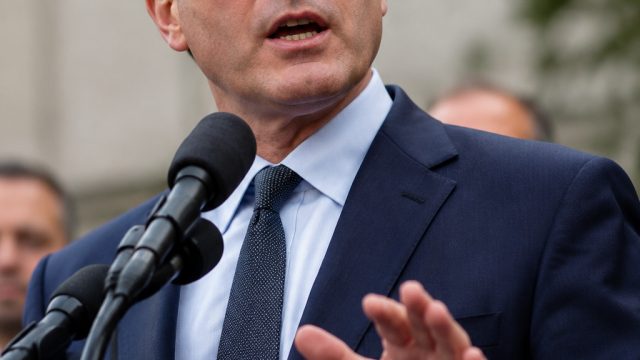 Game: Democratic Rep. Dan Goldman loses New York primary to former City Comptrol | fortunabola5, q16